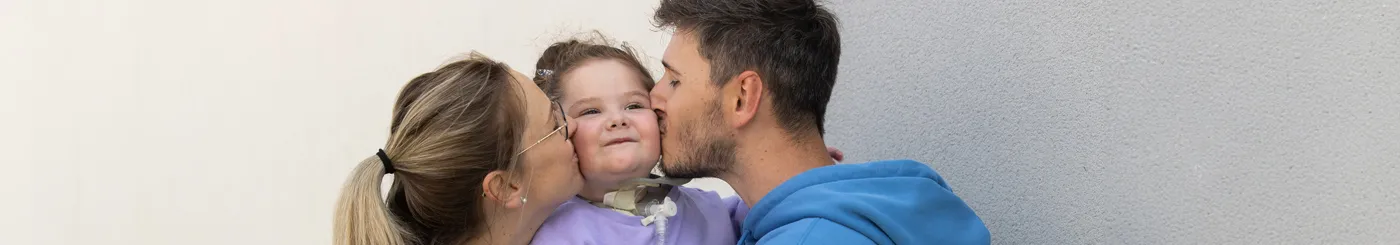 Ivy, ambassadrice du Téléthon 2023, et ses parents